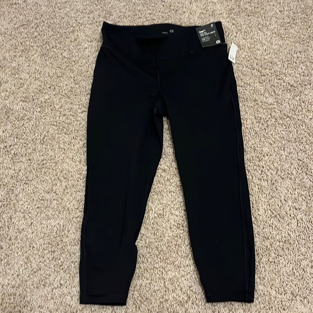 Black Gap Fit leggings